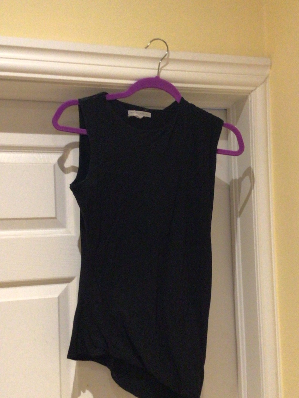 Sarah Pacini Black Sleeveless Tank Top